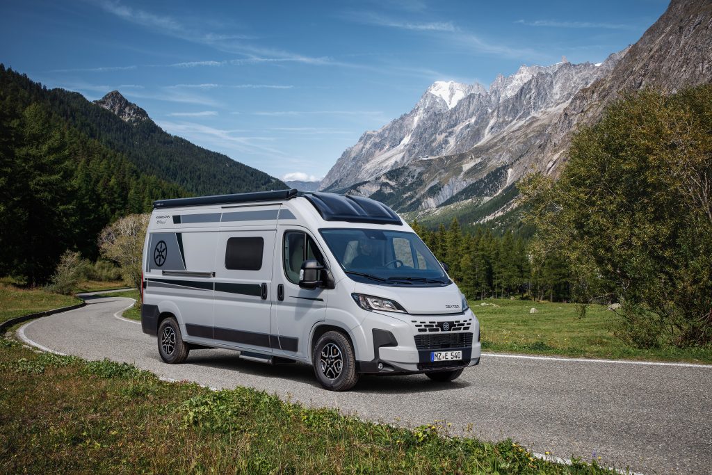 Dexter 635 von außen