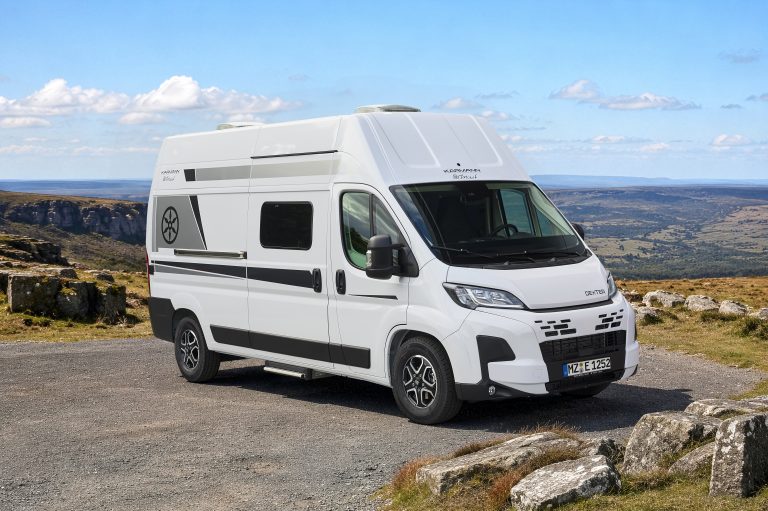 Dexter 550 von außen